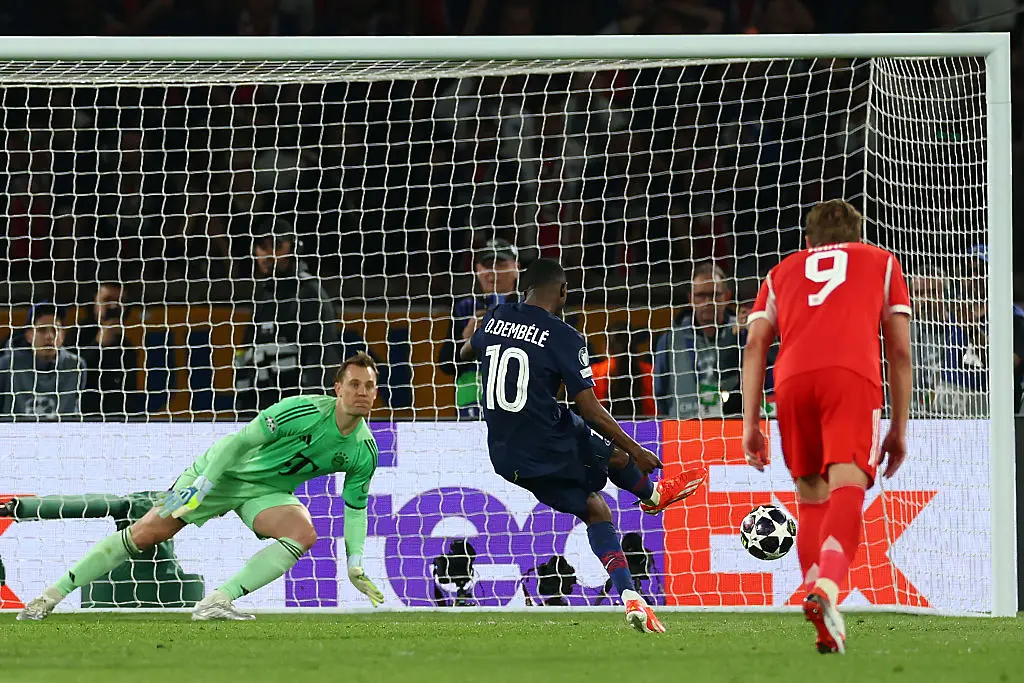 Усман Дембеле бие дузпа на Мануел Нойер / Getty Images 