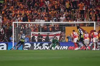 Галатасарай унижи Фенербахче не само на терена, но и в социалните мрежи 