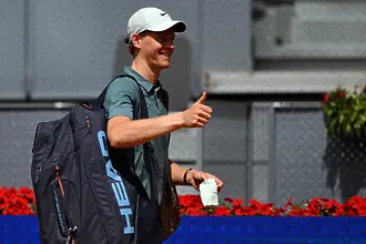 Куриоз със Синер: объркаха приложение за езици със сайт за запознанства