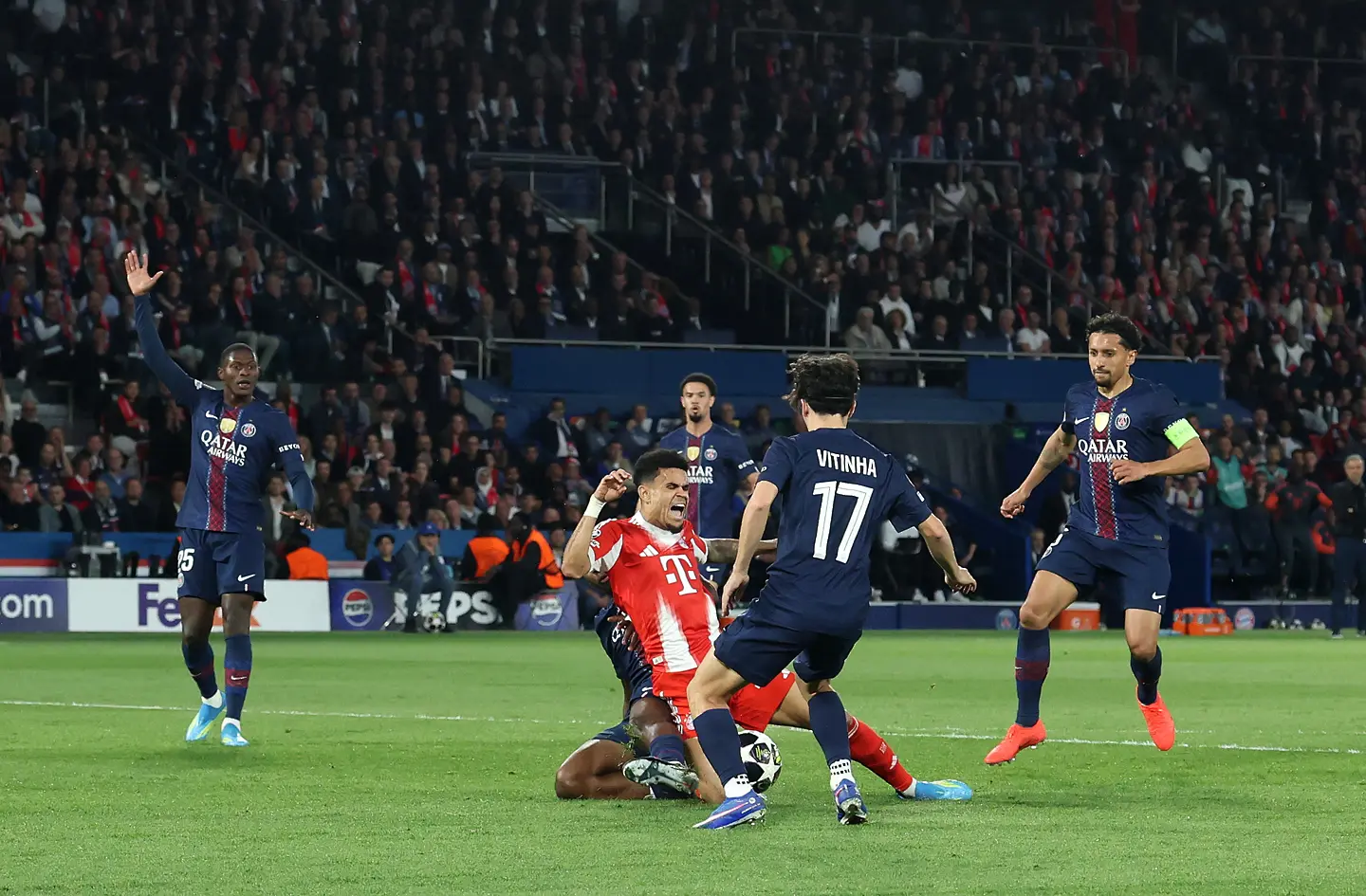 Уилиан Пачо и Луис Диас / Getty Images