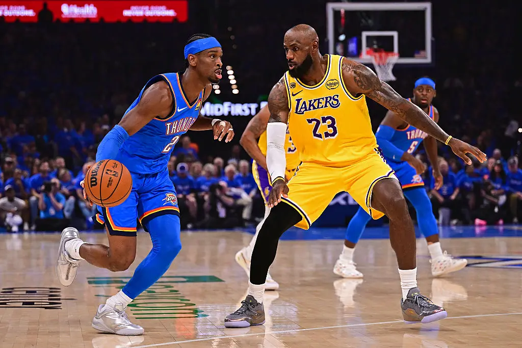 Шей Гилджъс-Александър срещу Леброн Джеймс / Getty Images 