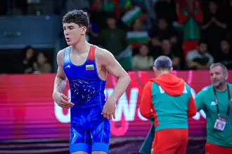Внукът на Георги Мърков стъпи на европейския връх