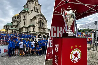 Шампиони от Левски и ЦСКА застанаха рамо до рамо за децата на София