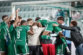 Лудогорец се закачи за Европа с големи мъки, Локомотив Пловдив отново грохна при дузпите