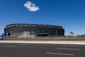 Стадионите на Световното: „Metlife Stadium“ - емблемата от NFL приема най-важния мач във футбола