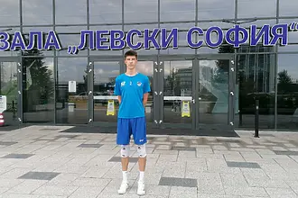 Левски е далеч в миналото - Томислав Русев подписа с Металург Перник