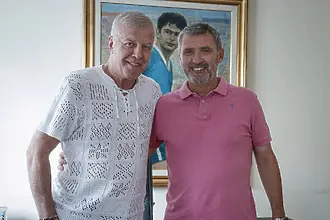 Испанец пое школата в Левски