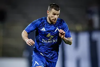  Проблем извади Ради Кирилов от контролата на Левски срещу Етър 