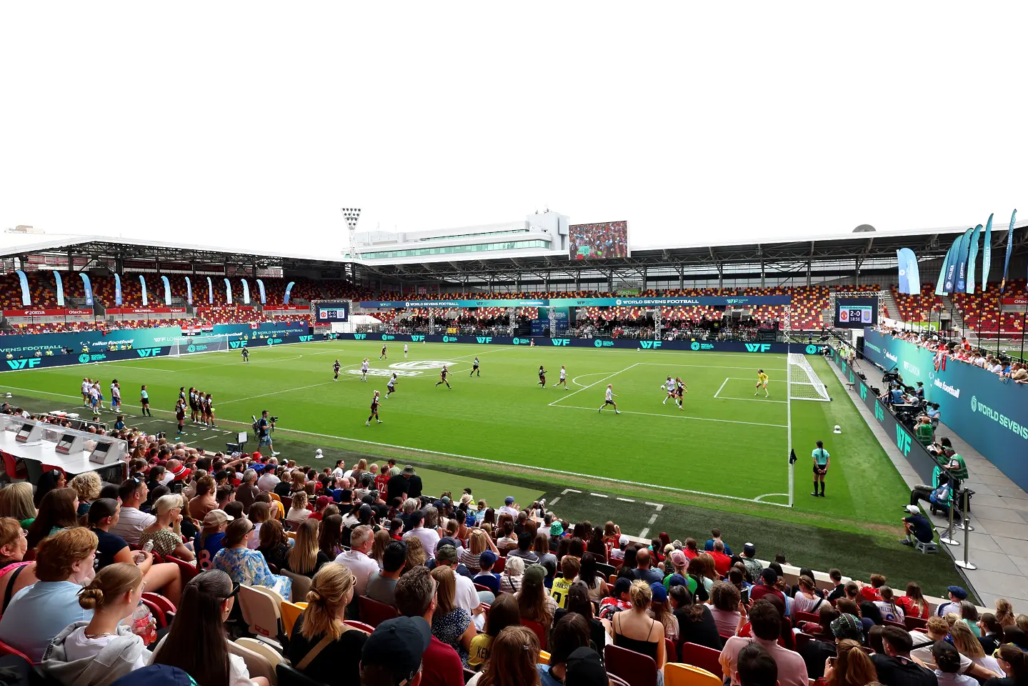 Gtech Community Stadium / Getty Images