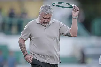 Райс се оплака от терена на „Тича“ и отсече: Лесно е да кажа, че съм добър треньор, но съм ядосан
