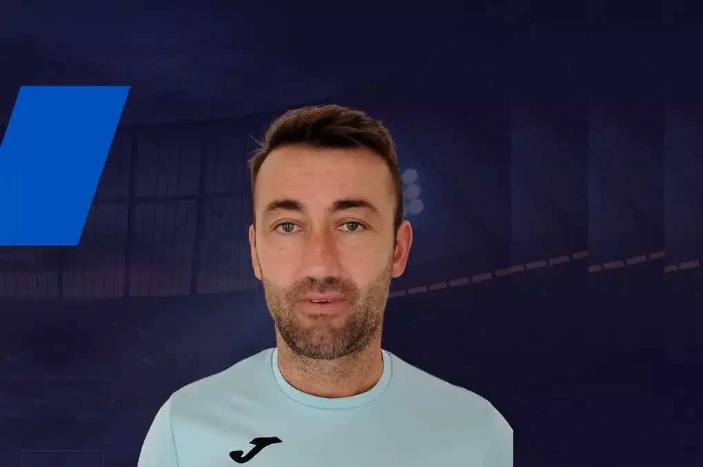 Ахмет Хикмет / sportist-svoge.net