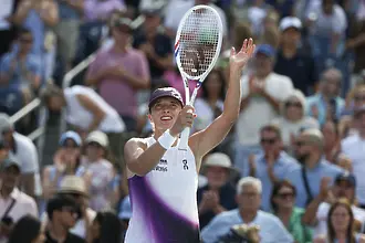 Ига Швьонтек се класира за четвъртия кръг на US Open
