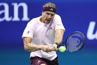 Зверев стигна 1/8-финалите на US Open без проблеми