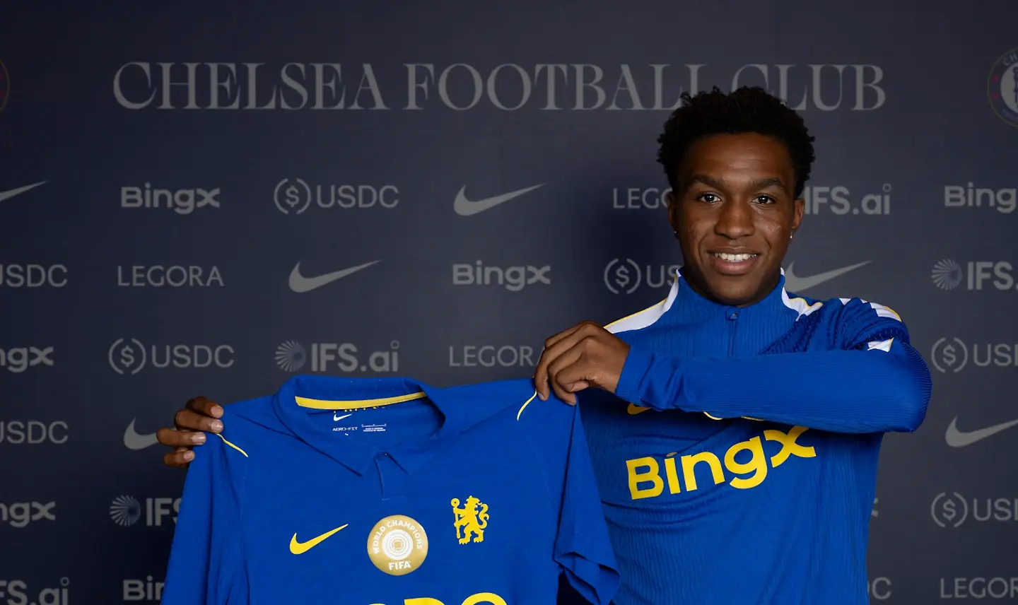 www.chelseafc.com