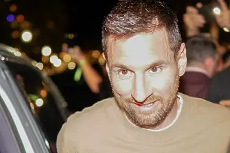 Световната футболна звезда Лионел Меси е постигнал принципно спо...