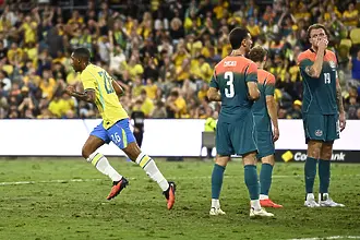 Бразилия отърва загуба срещу Австралия в последните секунди