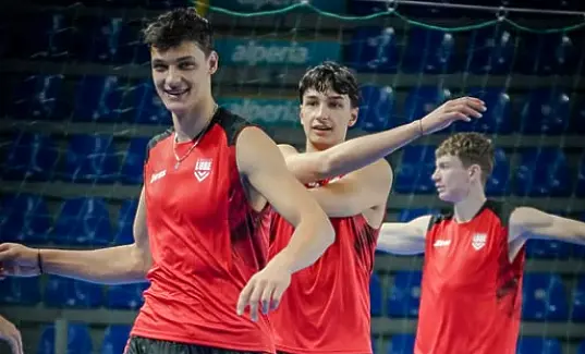 Александър Николов и Симеон Николов / www.facebook.com/LUBEVOLLEY