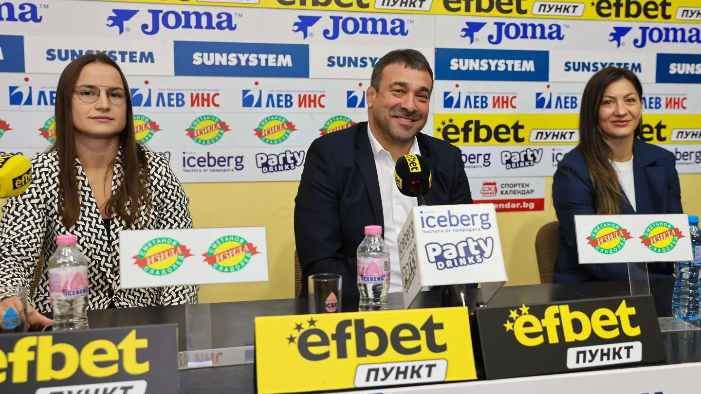 Биляна Дудова, Мирослав Гочев и Евелина Николова / startphoto.bg 