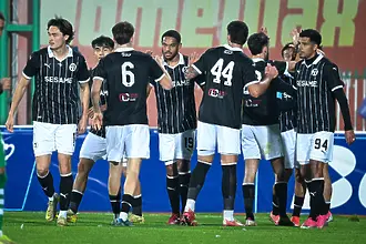 Локомотив Пловдив излъга Черно море, за да се класира на 1/2-финал в Bethub Pro Cup