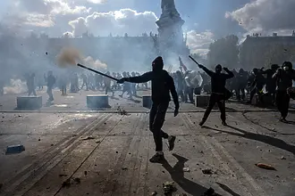 В опасност ли е мачът между ПСЖ и Барселона?